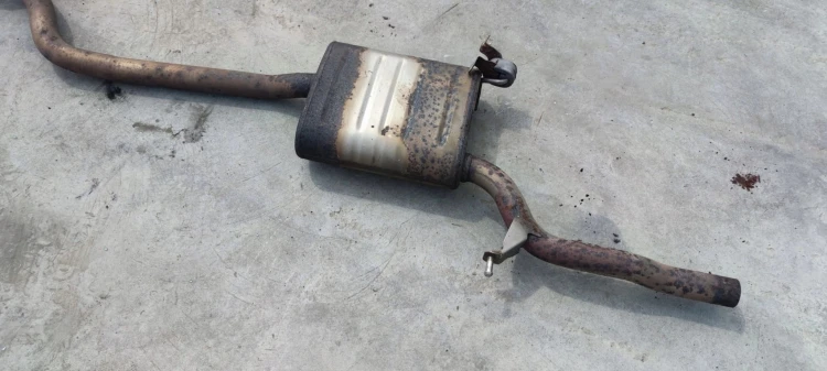 TŁUMIK WYDECH AUDI A4 B8 A5 8T 1.8 TFSI 8K0253611J