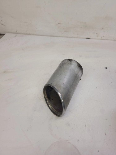 WYDECH KOŃCÓWKA TŁUMIKA AUDI A4 B9 A5 8W0253825C