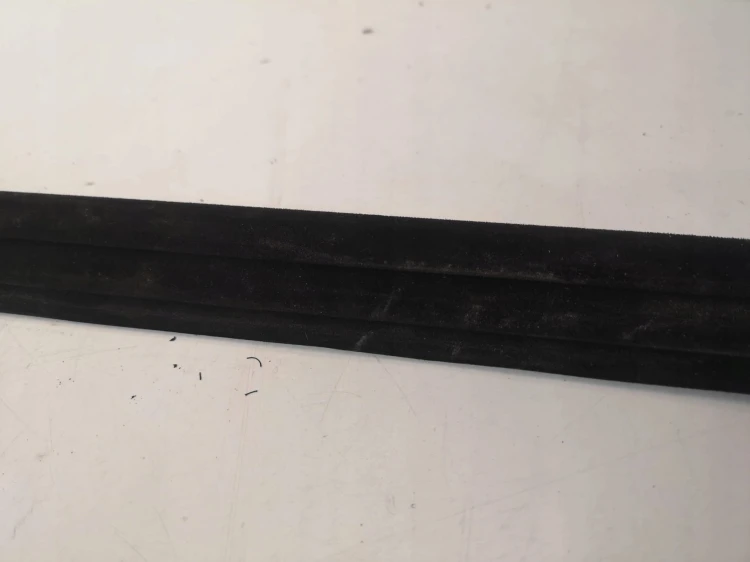 LISTWA CHROM SZYBY TYŁ AUDI A4 B7 CABRIO 8H0839477