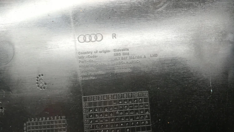 BOCZEK DRZWI PRAWY PRZÓD AUDI Q7 ALCANTARA 4L1