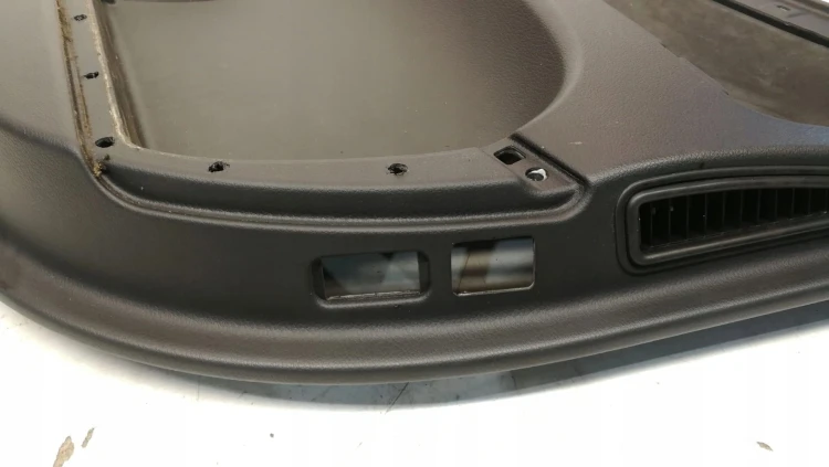 BOCZEK DRZWI PRAWY PRZÓD AUDI Q7 ALCANTARA 4L1