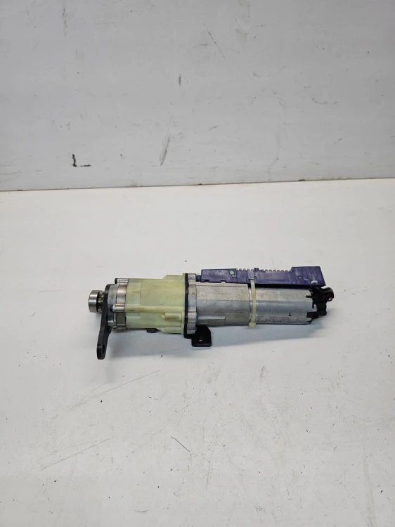 SIŁOWNIK ELEKTRYCZNY KLAPY PRAWY TYŁ AUDI A4 B8 AVANT 8K9827852C