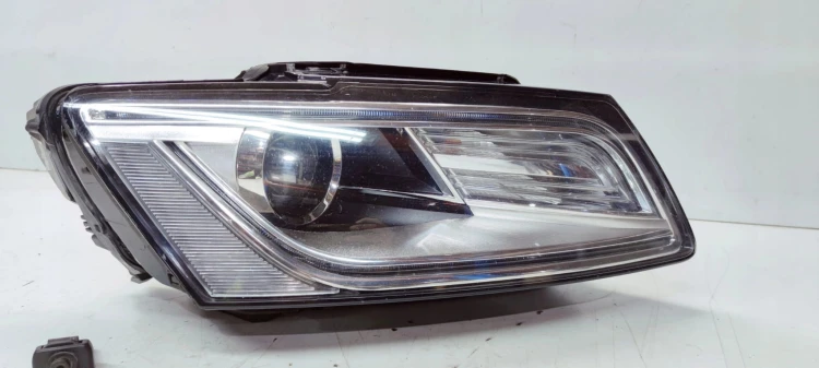 REFLEKTOR LAMPA PRAWY PRZÓD XENON LED AUDI Q5 8R LIFT EUROPA 8R0941044C