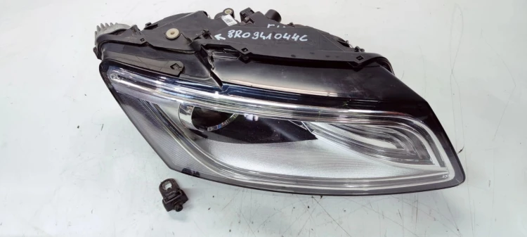 REFLEKTOR LAMPA PRAWY PRZÓD XENON LED AUDI Q5 8R LIFT EUROPA 8R0941044C