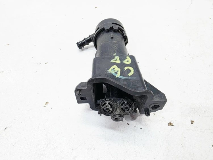 SPRYSKIWACZ REFLEKTORA PRAWY AUDI A6 C6 LIFT S LINE 4F0955102B