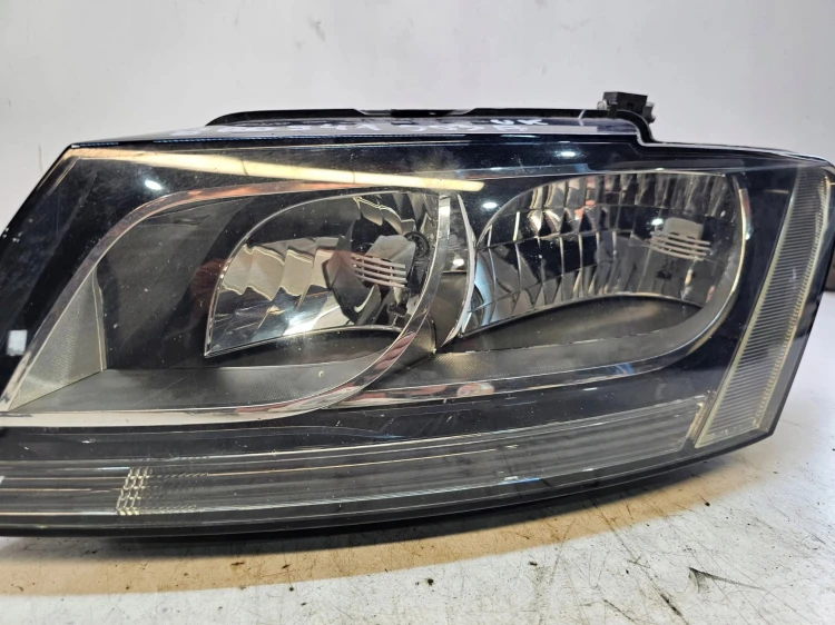 REFLEKTOR LEWY PRZÓD AUDI Q5 8R 8R0941003A UK