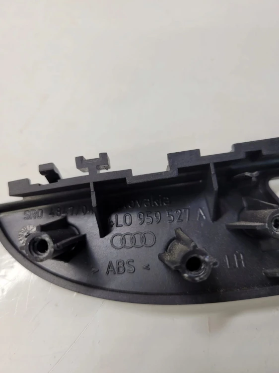 RAMKA PRZYCISKÓW PAMIĘCI FOTELA AUDI Q7 4L0959527A