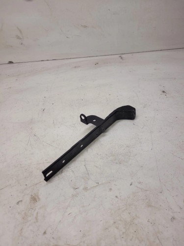 MOCOWANIE PASA KLAKSONU AUDI A8 D3 4E0806494A