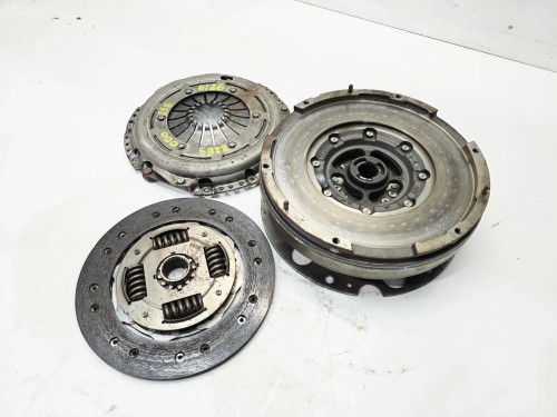 KOŁO DWUMASOWE SPRZĘGŁO AUDI A4 B8 A5 2.0 TDI TFSI 2289000298 4/26