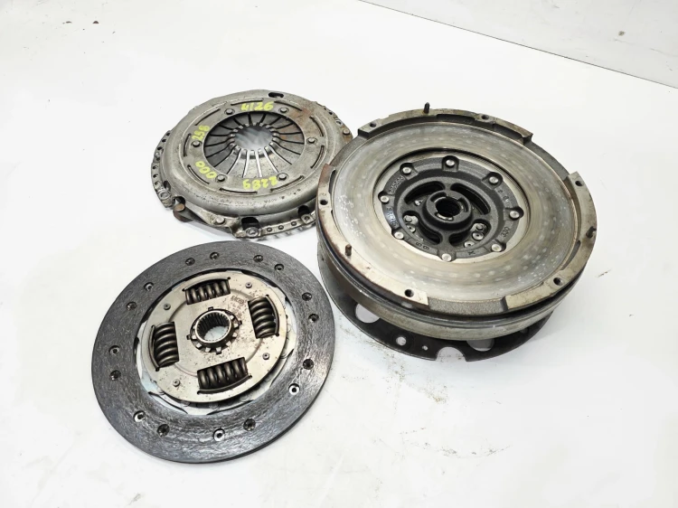 KOŁO DWUMASOWE SPRZĘGŁO AUDI A4 B8 A5 2.0 TDI TFSI 2289000298 4/26