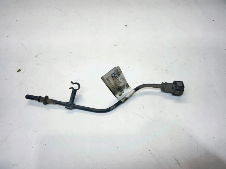 PRZEWÓD WĄŻ ADBLUE AUDI A4 B8 A5 8T LIFT 2.0 TDI 8K0131983E