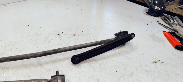 WYBIERAK BIEGÓW LEWAREK AUDI A4 B8 A5 8T 8K0711025K 8K0711151B 8K0711271D