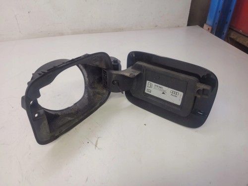 KLAPKA WLEWU PALIWA AUDI A4 B8 8K0809999A LY9B