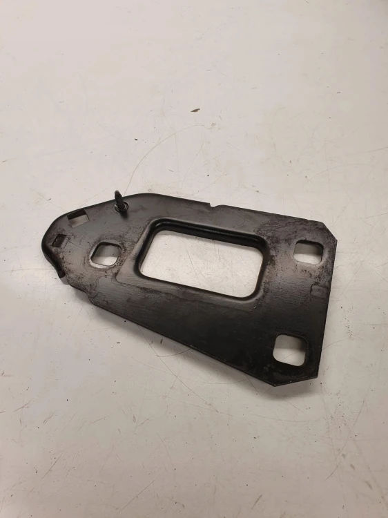 PŁYTKA USTALAJĄCA PAS PRZEDNI AUDI A4 B8 8K0805500