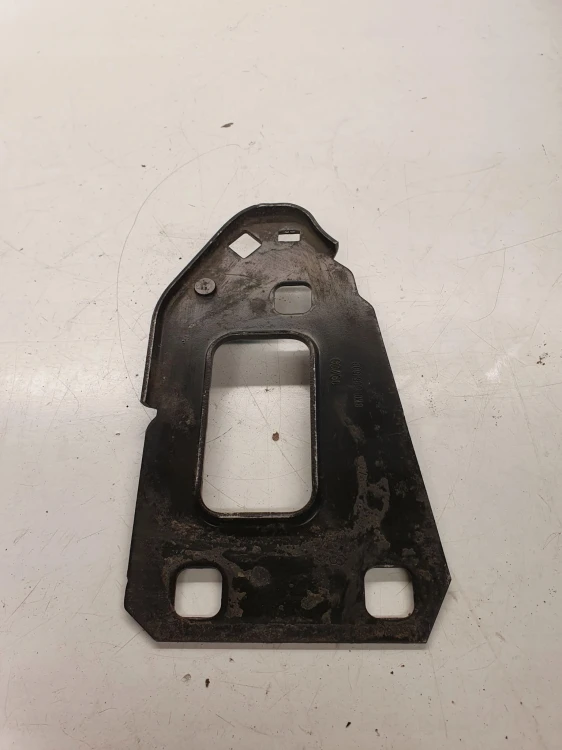 PŁYTKA USTALAJĄCA PAS PRZEDNI AUDI A4 B8 8K0805500