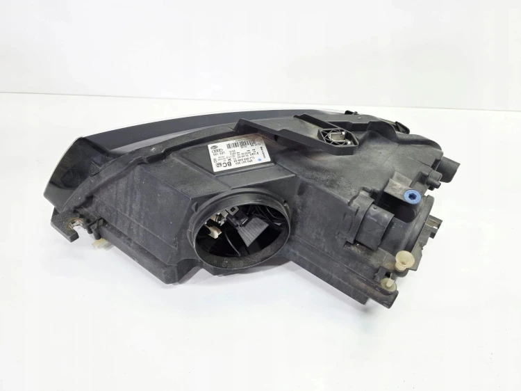 REFLEKTOR LAMPA PRAWY PRZÓD AUDI A3 8P 8P0941004BC UK