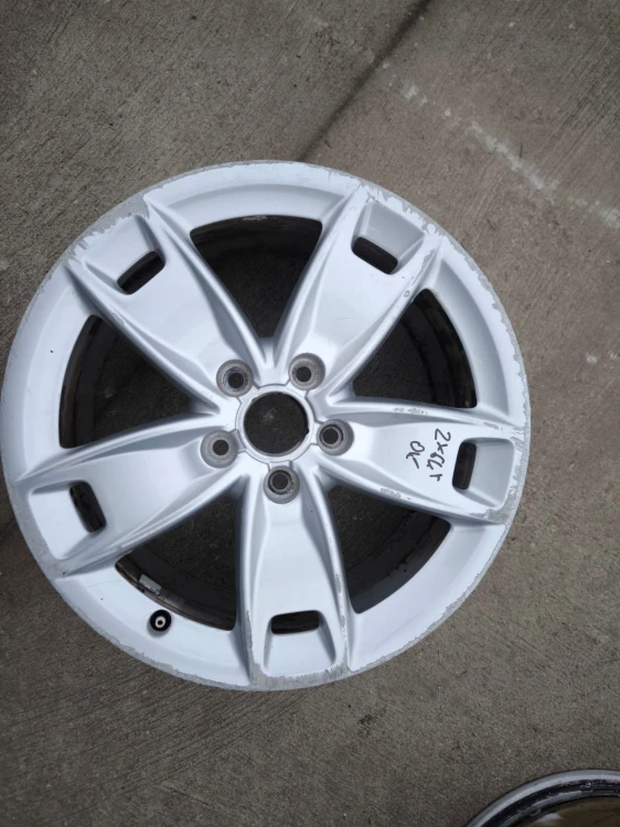 FELGI FELGA KOMPLET VW SKODA AUDI A3 A4 A6 7.5J R17 ET56 8P0601025BL Z*64*