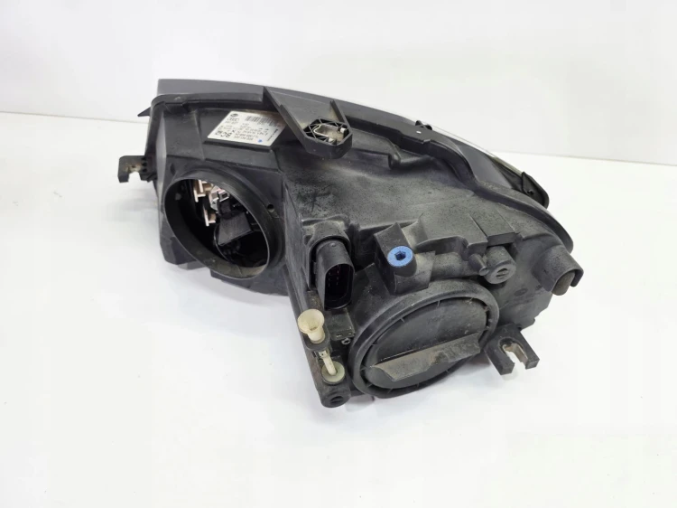 REFLEKTOR LAMPA PRAWY PRZÓD AUDI A3 8P 8P0941004BC UK