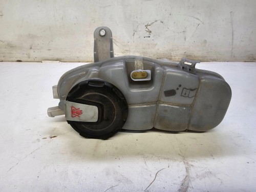 ZBIORNICZEK WYRÓWNAWCZY AUDI A6 C8 4K 4K0121405K