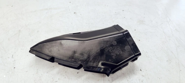 WLOT DOLOT POWIETRZA AUDI A6 C6 4F0129618J