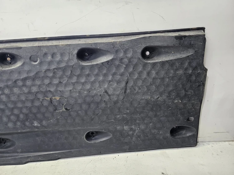 OSŁONA PŁYTA PODWOZIA LEWA DUŻA VOLKSWAGEN TIGUAN 5N0825201