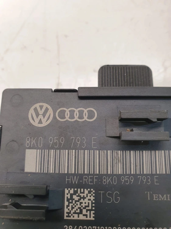 MODUŁ STEROWNIK DRZWI AUDI A4 B8 A5 Q5 8K0959793E