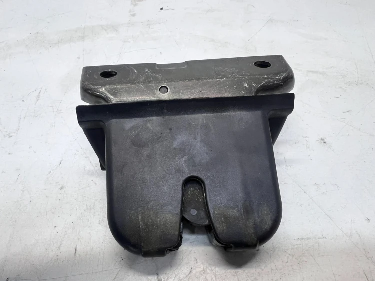 ZAMEK KLAPY TYŁ AUDI A3 8L 8L0827505G