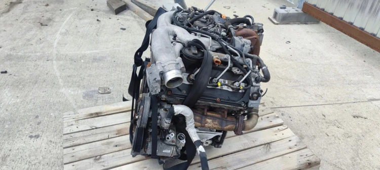 SILNIK AUDI A4 B8 A5 8T Q5 8R 3.0 TDI CCWA KOMPLET