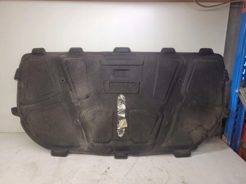 WYGŁUSZENIE MASKI AUDI A5 8T 8T0863825