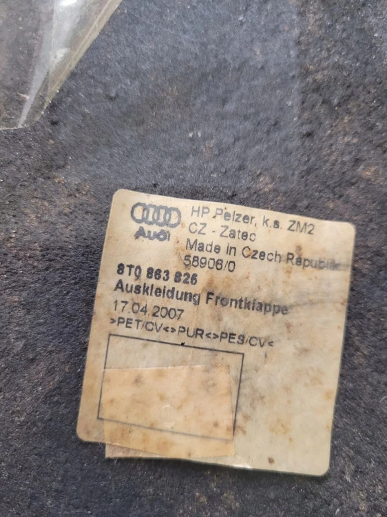 WYGŁUSZENIE MASKI AUDI A5 8T 8T0863825