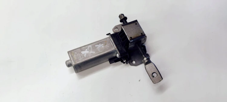 SILNICZEK REGULACJI FOTELA AUDI A6 A7 988582-105 2