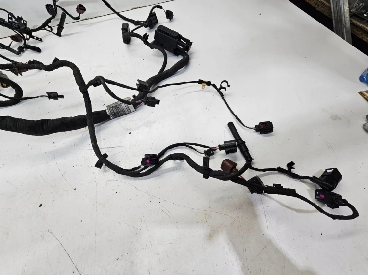 WIĄZKA INSTALACJA SILNIKA AUDI A4 B9 A5 8W Q5 FY 80A 2.0 TDI 04L971595BC