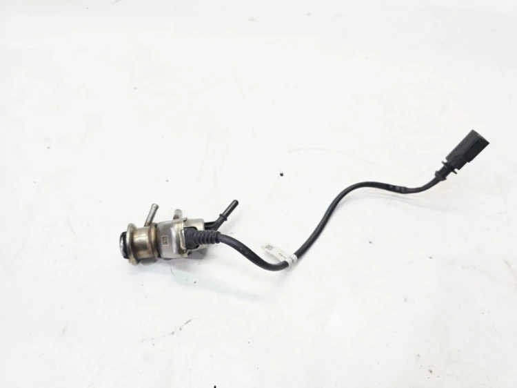 WTRYSKIWACZ WTRYSK PŁYNU ŚRODKA REDUKUJĄCEGO AUDI A4 A6 A7 Q5 4G0131113D