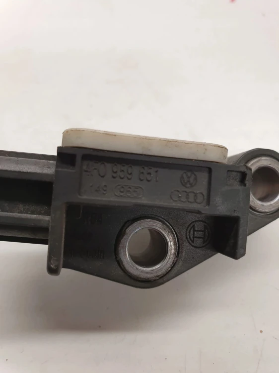 CZUJNIK UDERZENIOWY AUDI A6 C6 LIFT 4F0959651