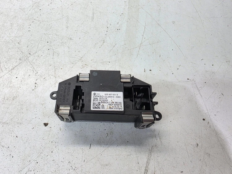REZYSTOR OPORNIK DMUCHAWY AUDI VOLKSWAGEN SEAT SKODA 3C0907521D