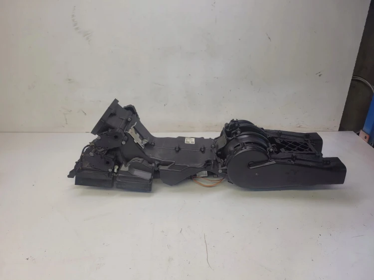 NAGRZEWNICA TYLNA AUDI A8 D4 LONG 4H0819351C