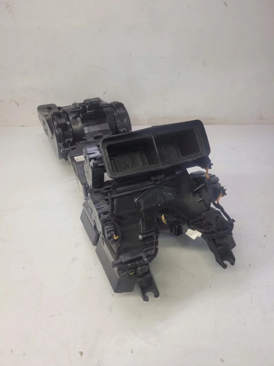 NAGRZEWNICA TYLNA AUDI A8 D4 LONG 4H0819351C