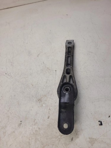 ŁAPA PODUSZKA SILNIKA AUDI Q3 VW SEAT 7N0199855A
