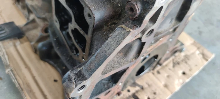 BLOK SILNIKA AUDI VW SEAT BKD 1.9 2.0 TDI 038021CF