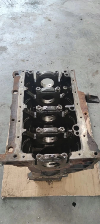BLOK SILNIKA AUDI VW SEAT BKD 1.9 2.0 TDI 038021CF