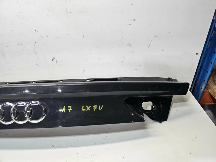 BLENDA SPOILER KLAPY TYŁ S LINE AUDI A7 4G S-LINE LX7U 4G8827086E