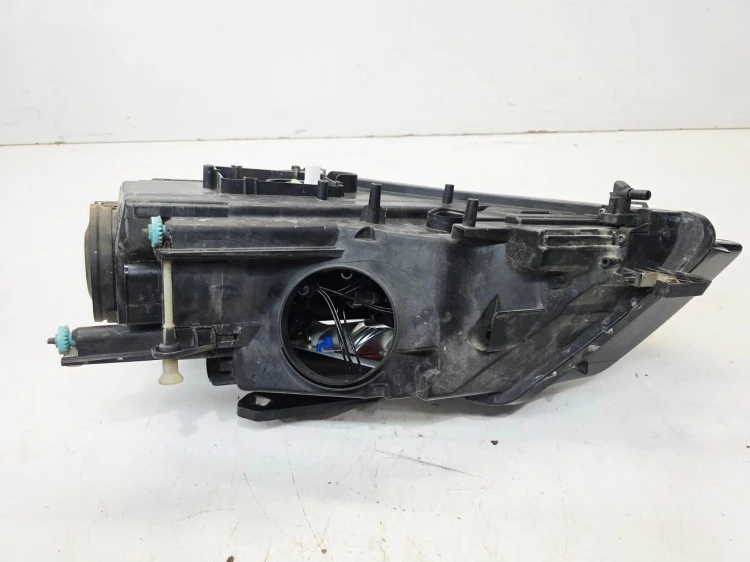 REFLEKTOR LAMPA PRAWY PRZÓD BI XENON LED AUDI A3 8P 8P0941004BE EU 14/25