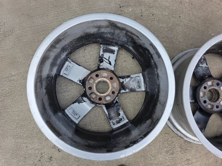FELGA FELGI VW AUDI SKODA A3 A4 A6 8.0J R18 ET47 8K0601025Q 18/26 KOMPLET