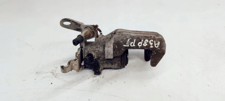 ZACISK HAMULCOWY PRAWY TYŁ AUDI A3 8P VW SEAT SKODA