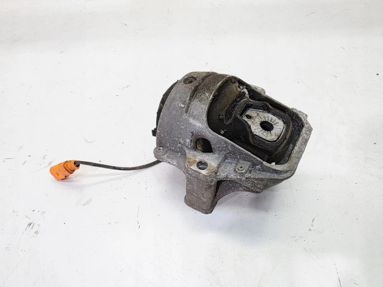 PODUSZKA SILNIKA Z CZUJNIKIEM AUDI A4 B8 A5 8T Q5 8R LIFT 8R0199381N