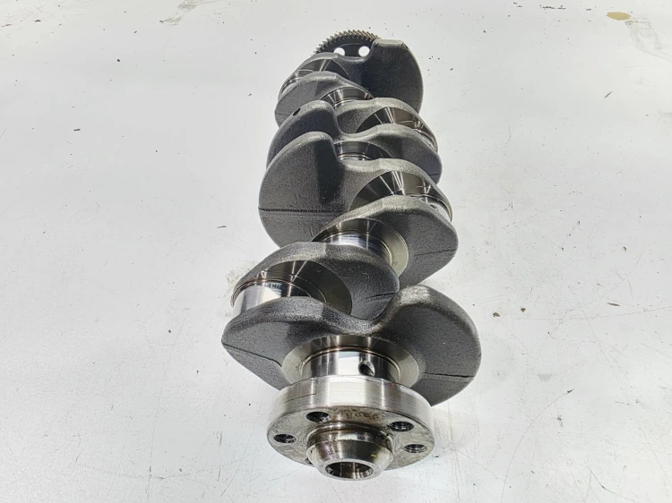 WAŁ KORBOWY AUDI VOLKSWAGEN SEAT SKODA 2.0 TDI CFF CJC 38AA 5/26 ZATARTY