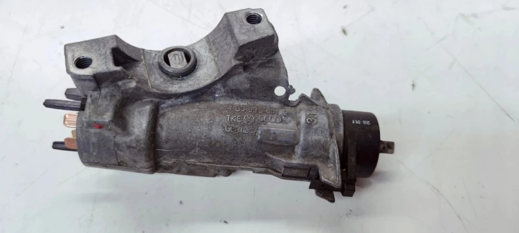 STACYJKA Z KLUCZYKIEM GROTEM AUDI A4 B6 A6 C5 4B0905851C