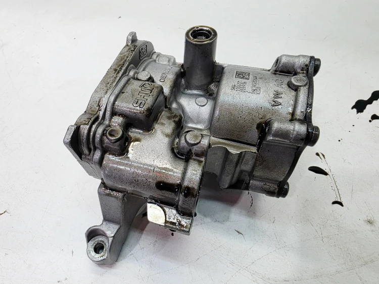 POMPA OLEJU AUDI A4 B9 A5 8W A6 C7 2.0 TDI 04L145208AA 04L145112 1/26