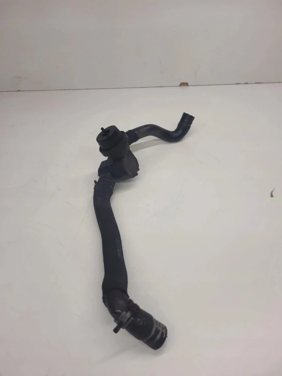 RURA PRZEWÓD WODY AUDI A4 B8 A5 8K1819376A