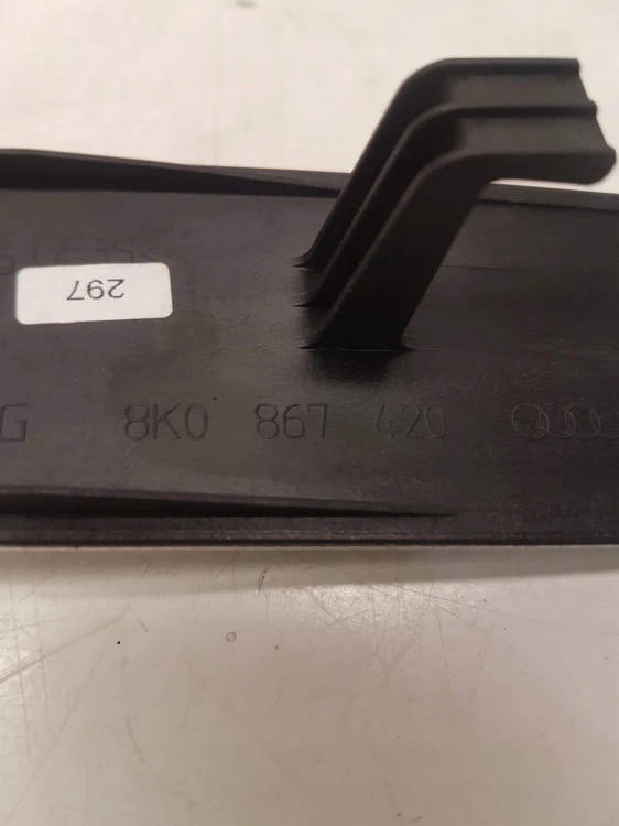 LISTWA DEKOR DRZWI PRAWY TYŁ AUDI A4 B8 8K0867420